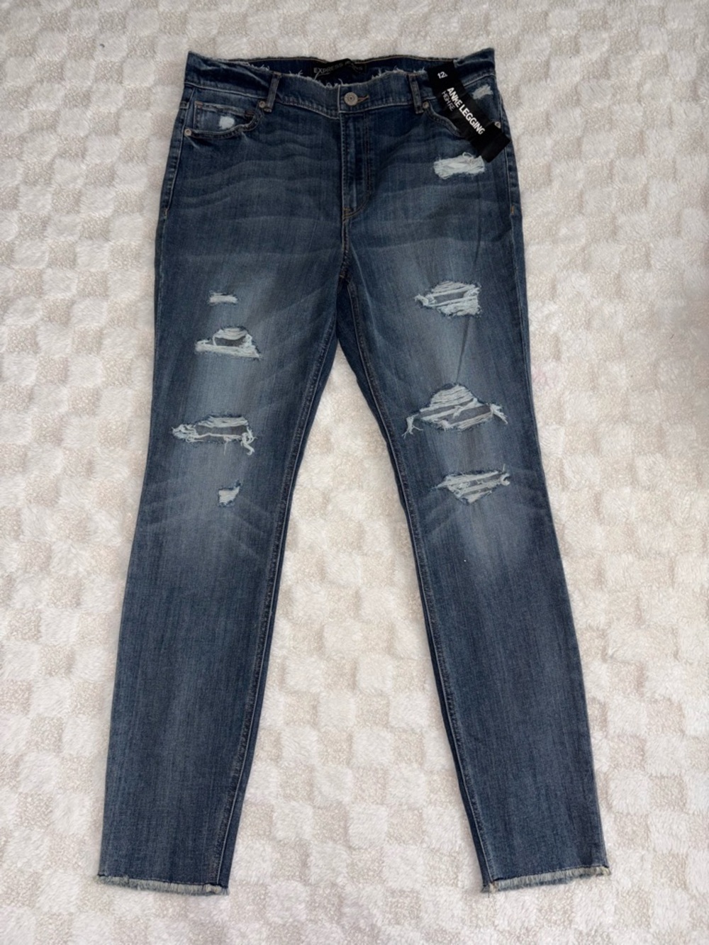 NEW Express Women’s Distressed Dark Blue Ankle Length Legging Jeans • 12 Long